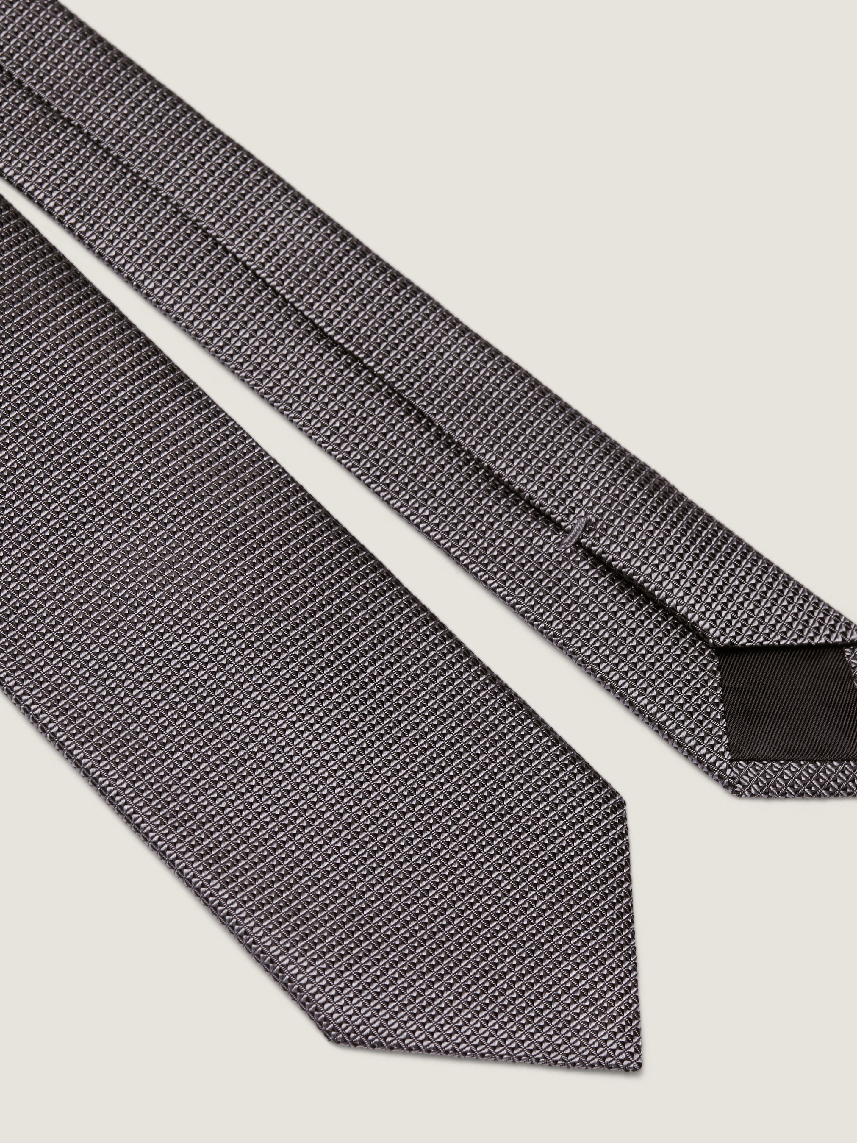 Tie in textured silk jacquard